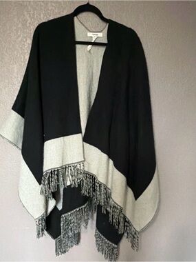 JustFab Black and Light Gray Knit Cardigan